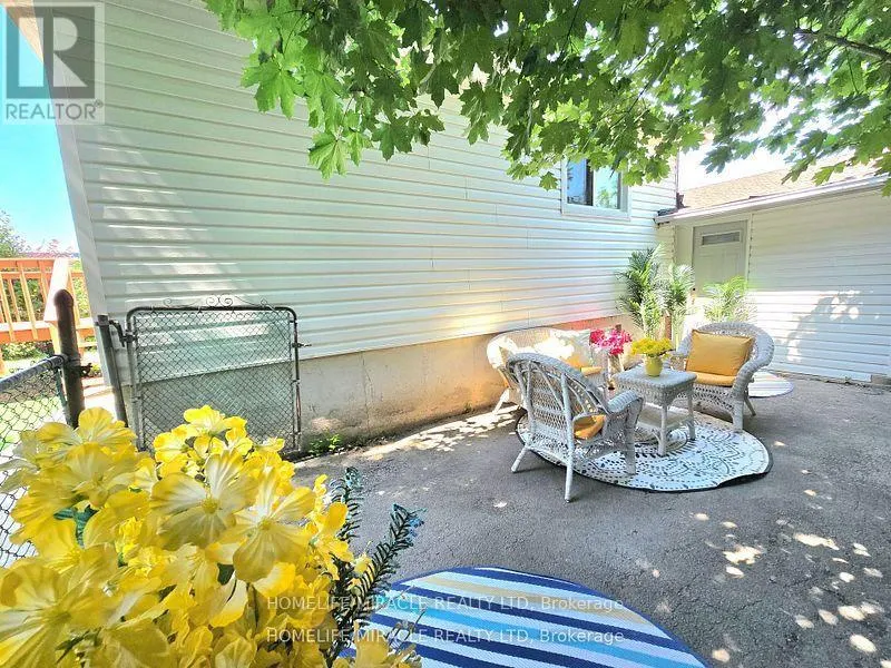 3777 WOODRUFF CRESCENT