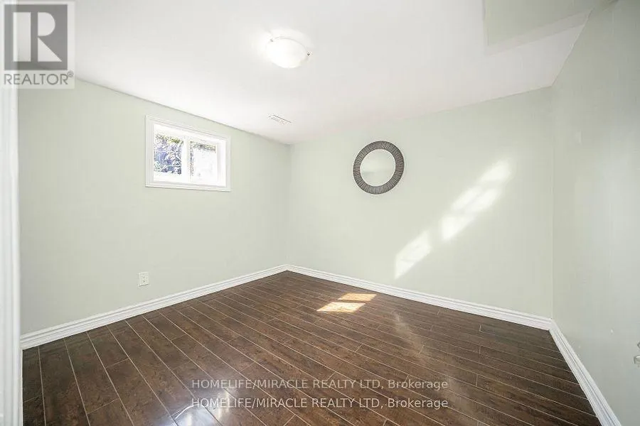 3777 WOODRUFF CRESCENT