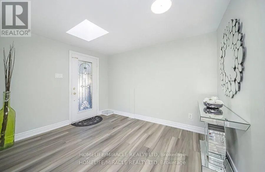 3777 WOODRUFF CRESCENT