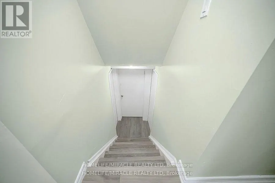 3777 WOODRUFF CRESCENT