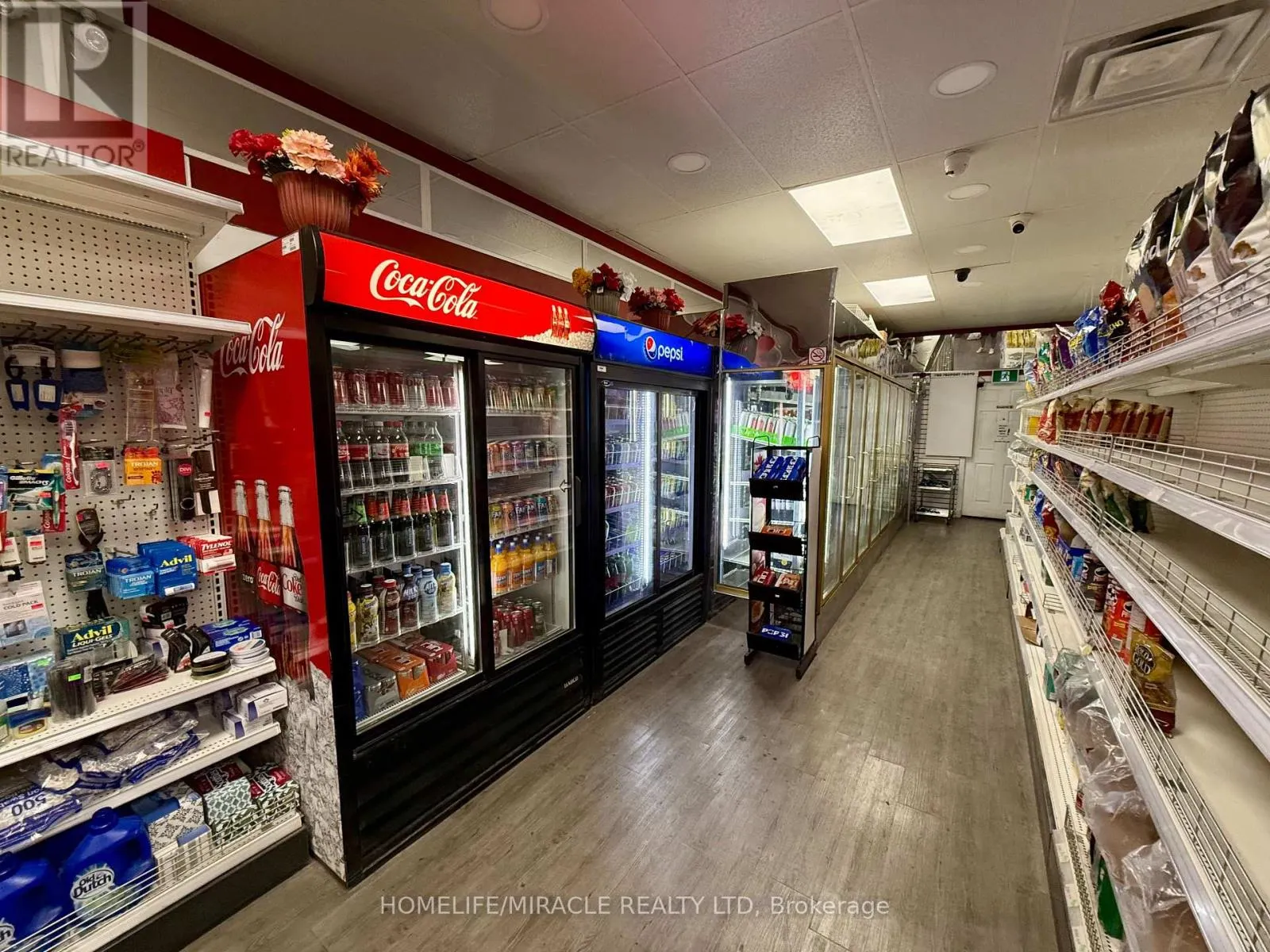 12 - 4099 ERIN MILLS PARKWAY