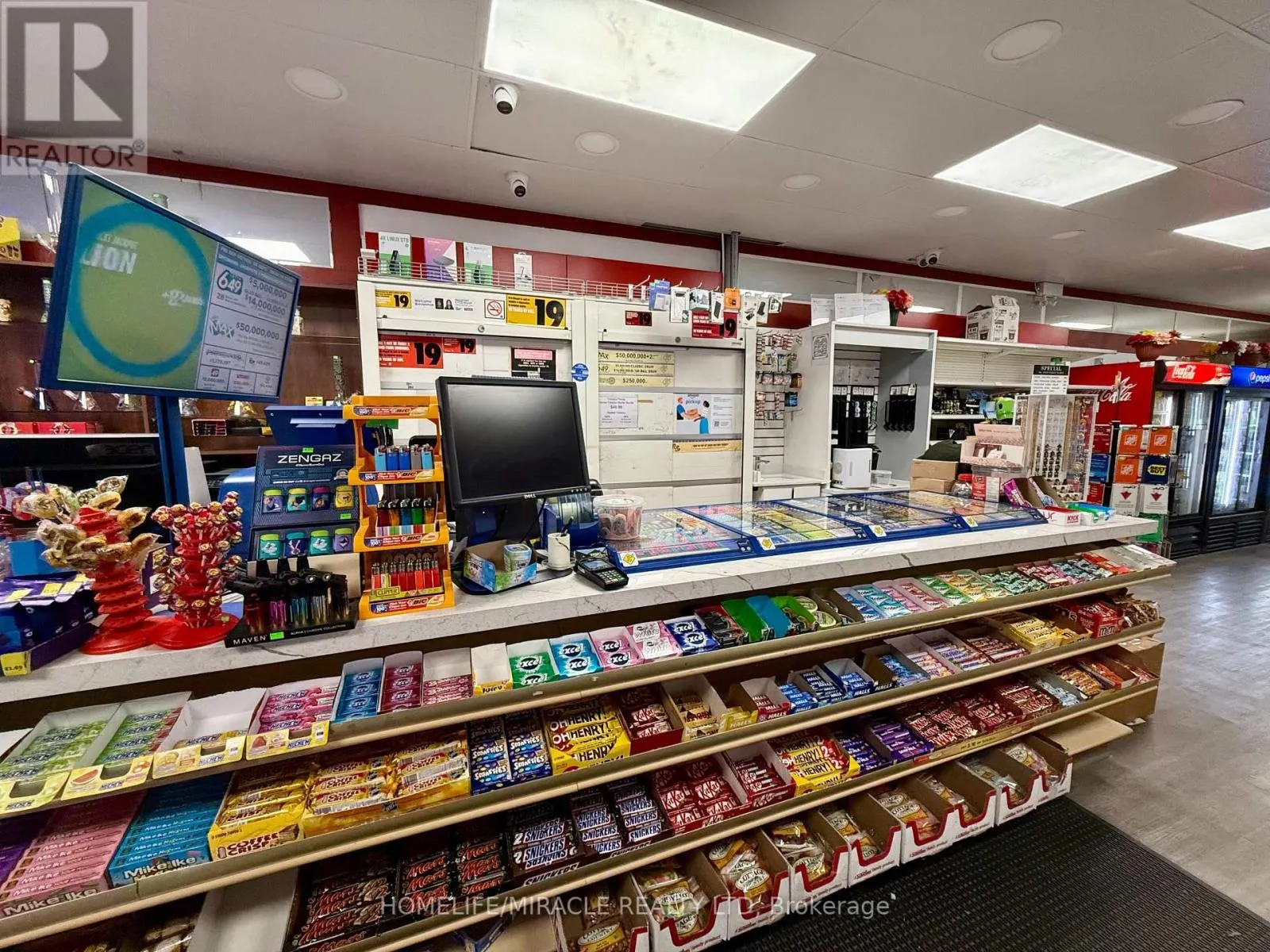 12 - 4099 ERIN MILLS PARKWAY