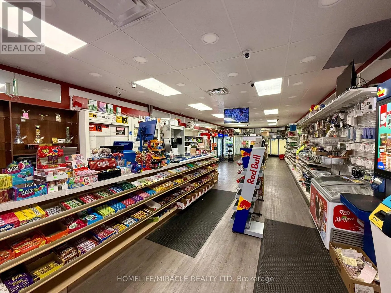 12 - 4099 ERIN MILLS PARKWAY