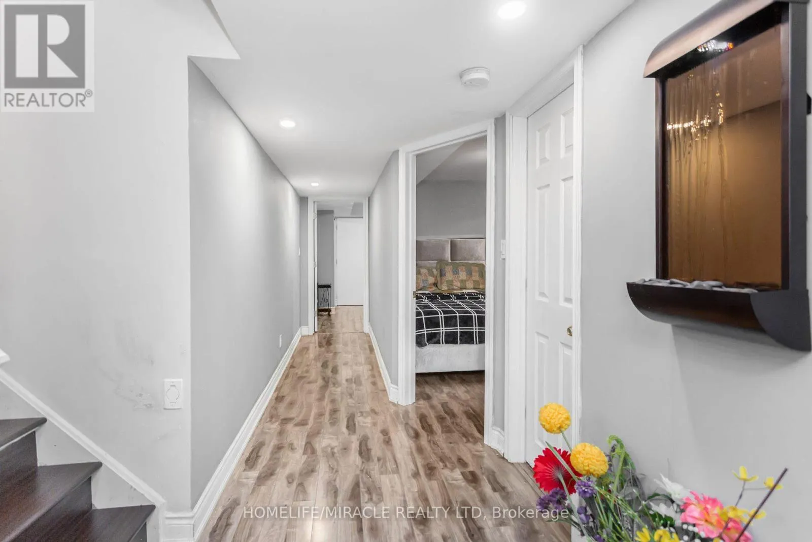 452 NAIRN CIRCLE