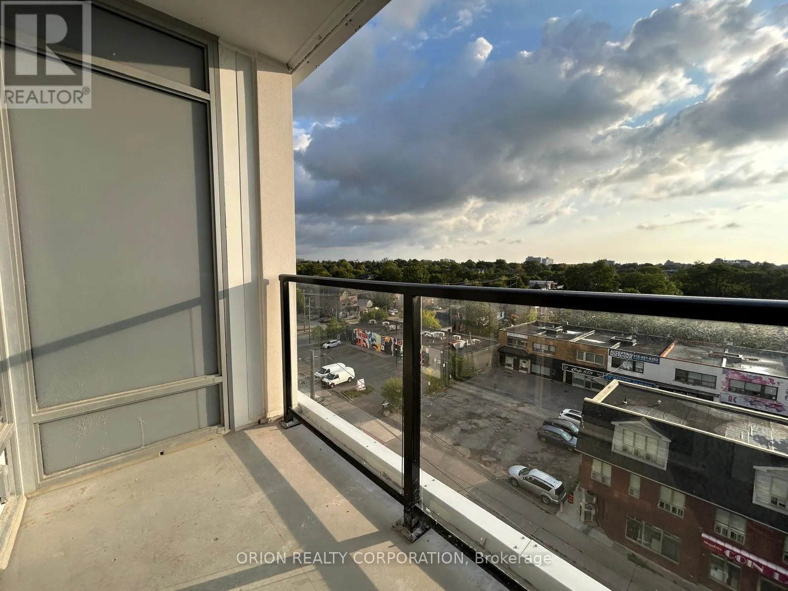 710 - 556 MARLEE AVENUE