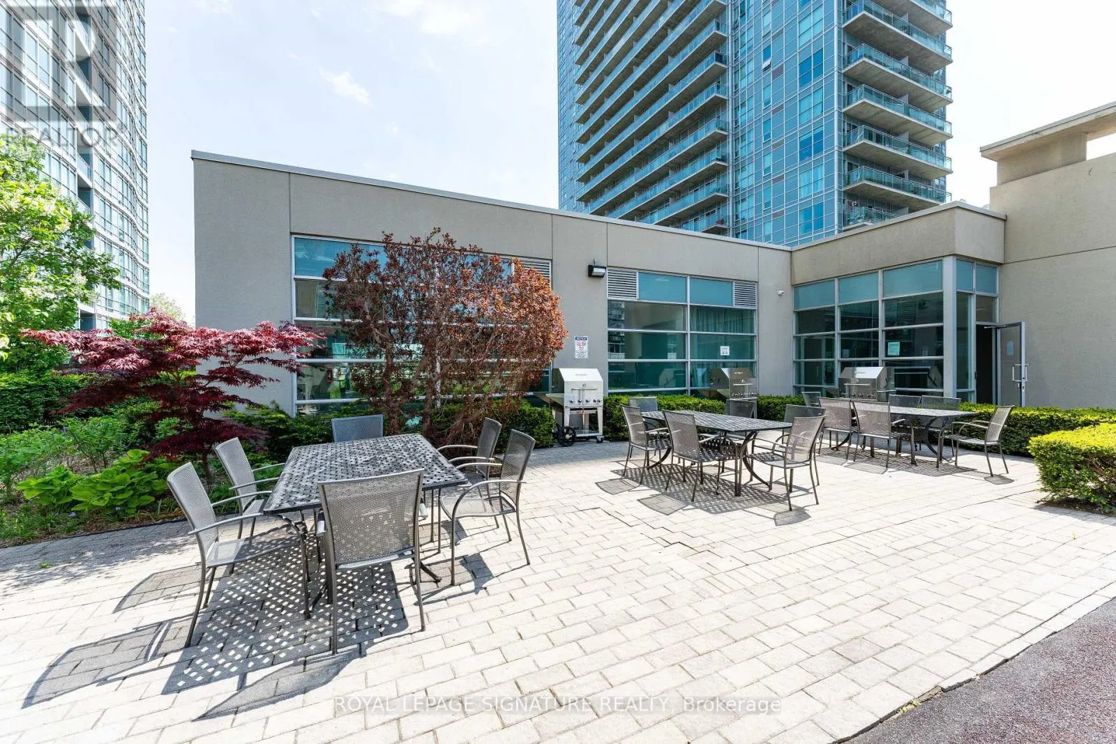 2521 - 165 LEGION ROAD N