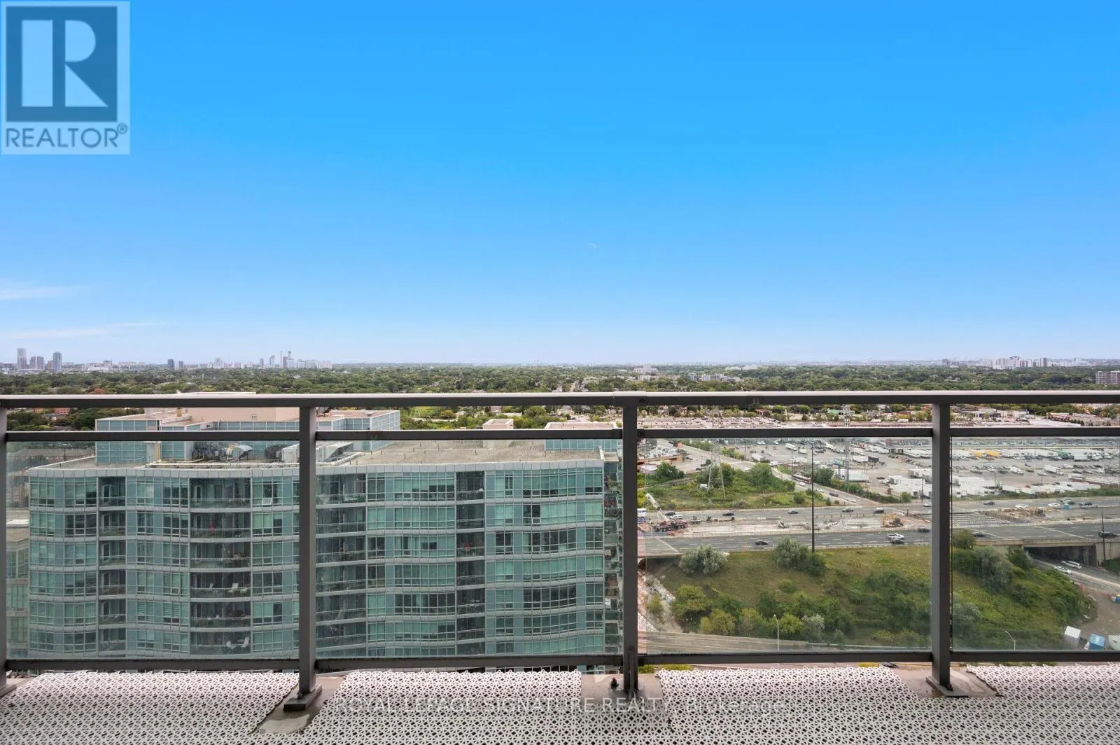 2521 - 165 LEGION ROAD N