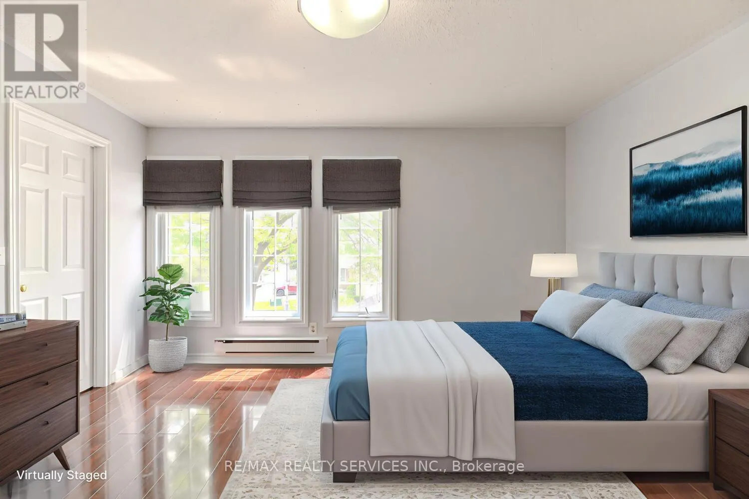 6 - 110 HEATHCLIFFE SQUARE