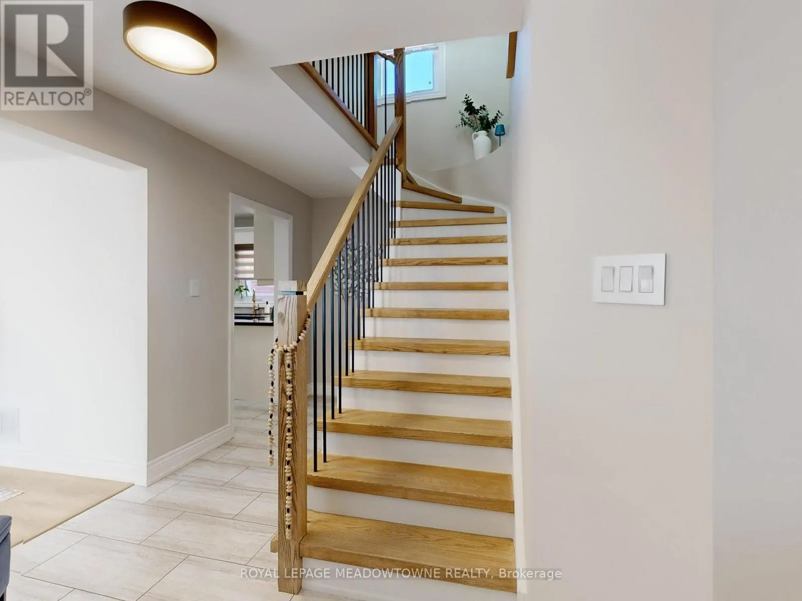 184 MOWAT CRESCENT