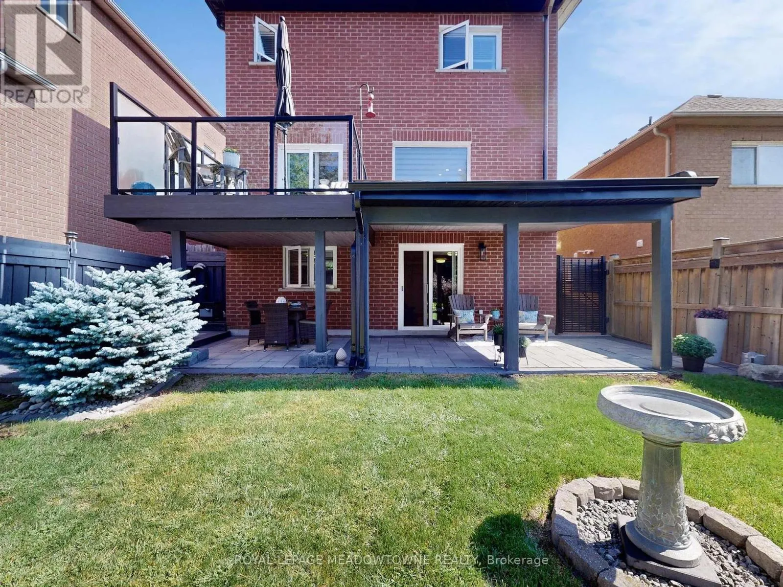 184 MOWAT CRESCENT