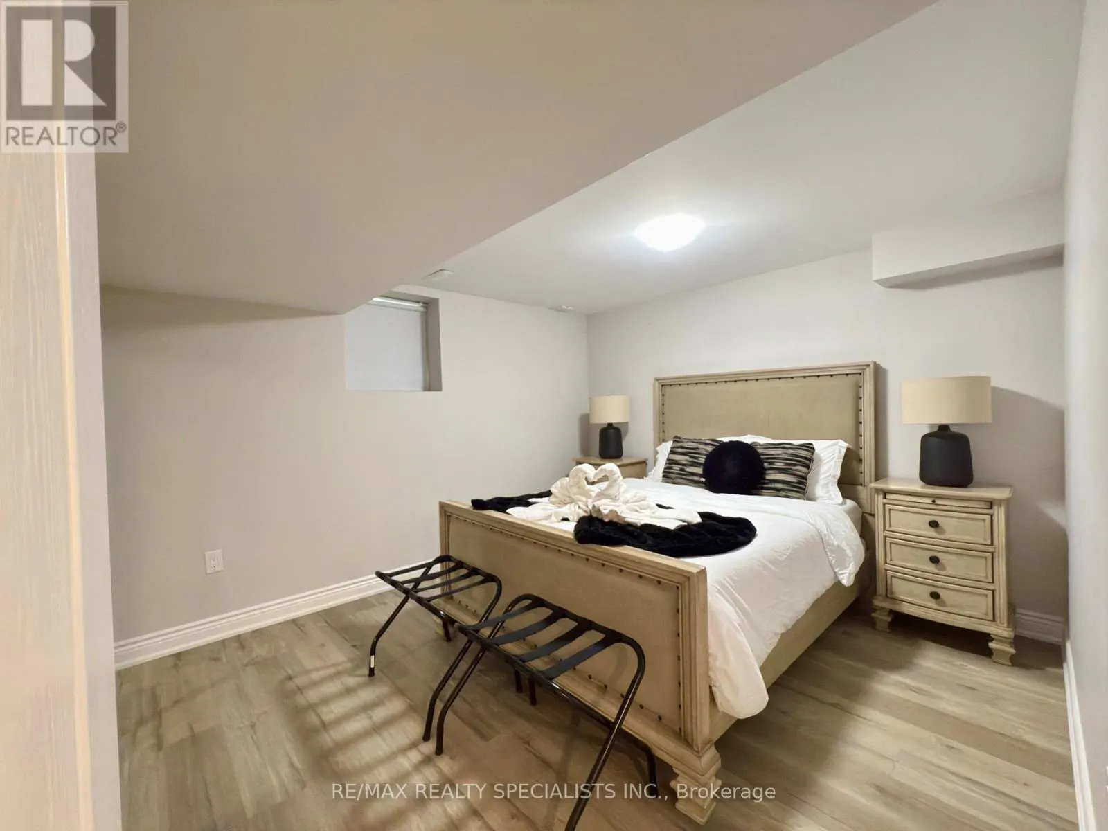 BSMT - 3137 GLADISH GROVE