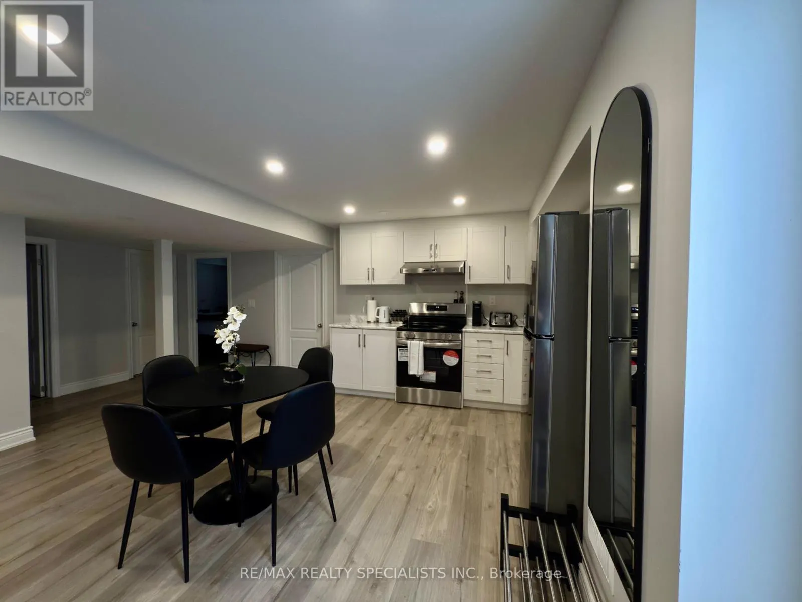 BSMT - 3137 GLADISH GROVE