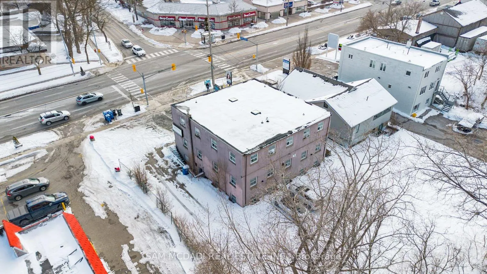 1651 LAKESHORE ROAD W