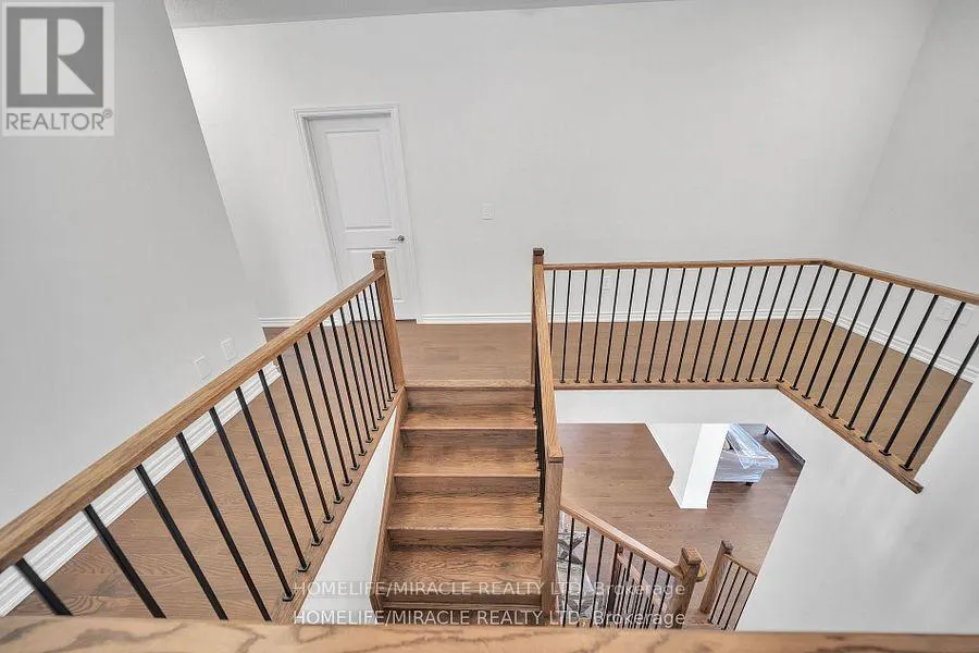 1536 BUTTERCUP COURT