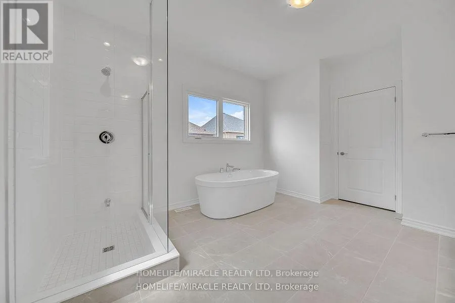 1536 BUTTERCUP COURT