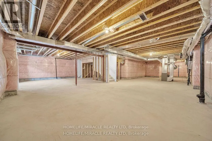 1536 BUTTERCUP COURT