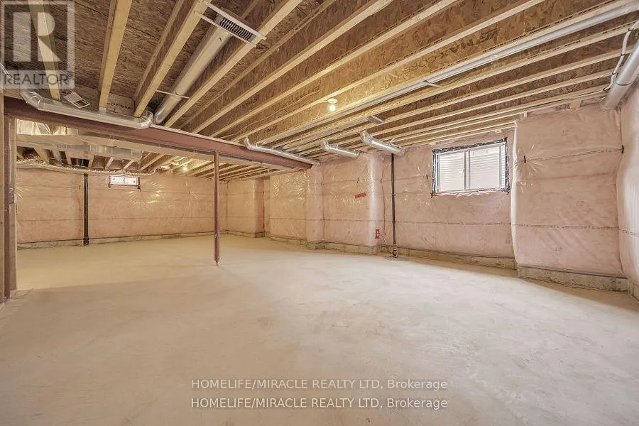 1536 BUTTERCUP COURT