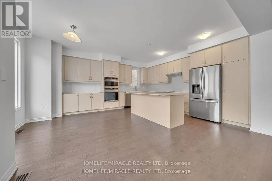1536 BUTTERCUP COURT
