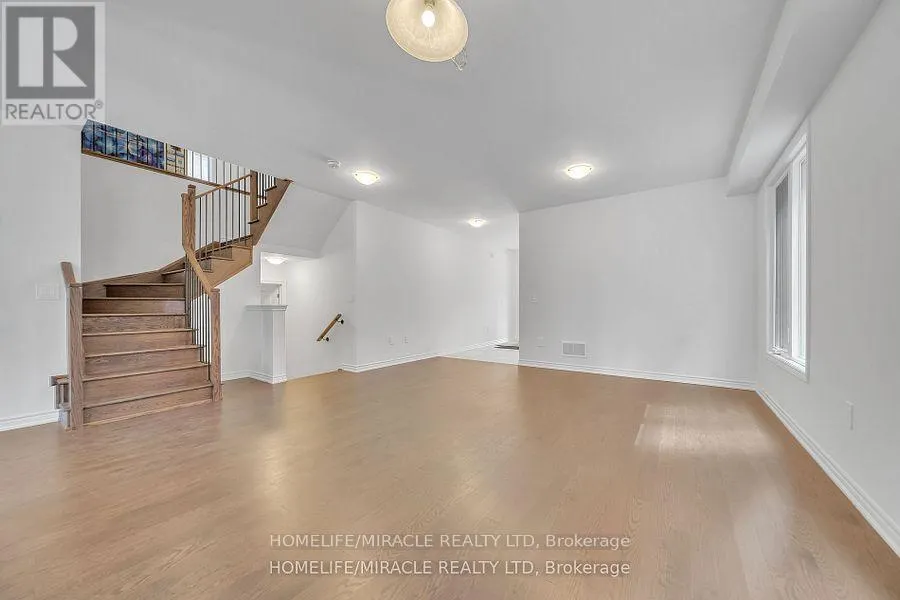1536 BUTTERCUP COURT