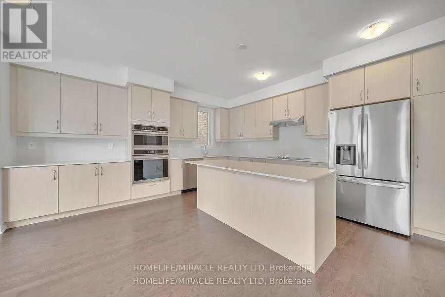 1536 BUTTERCUP COURT