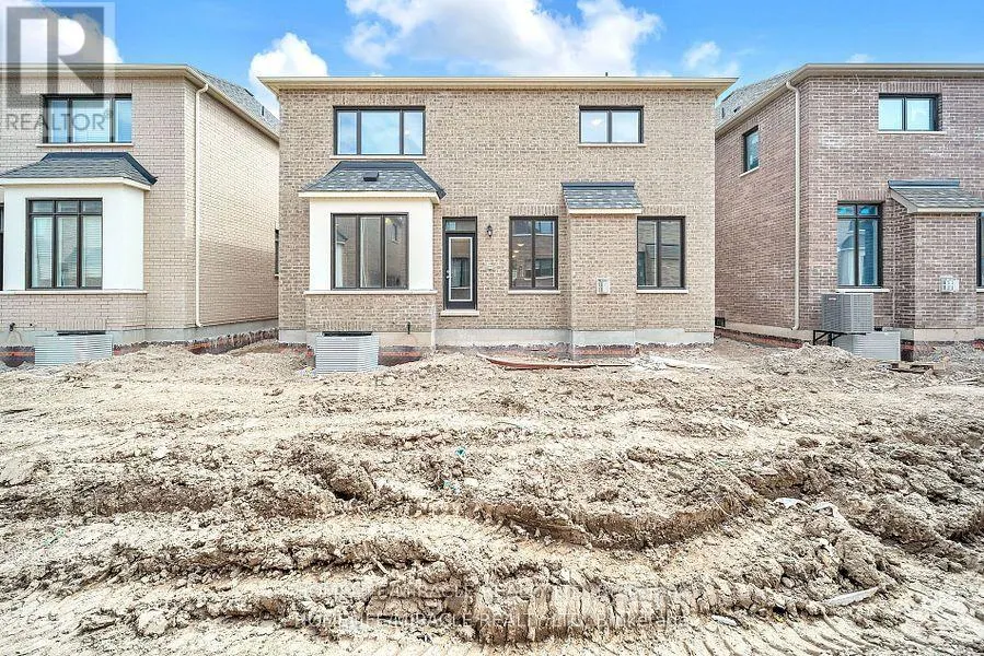 1536 BUTTERCUP COURT