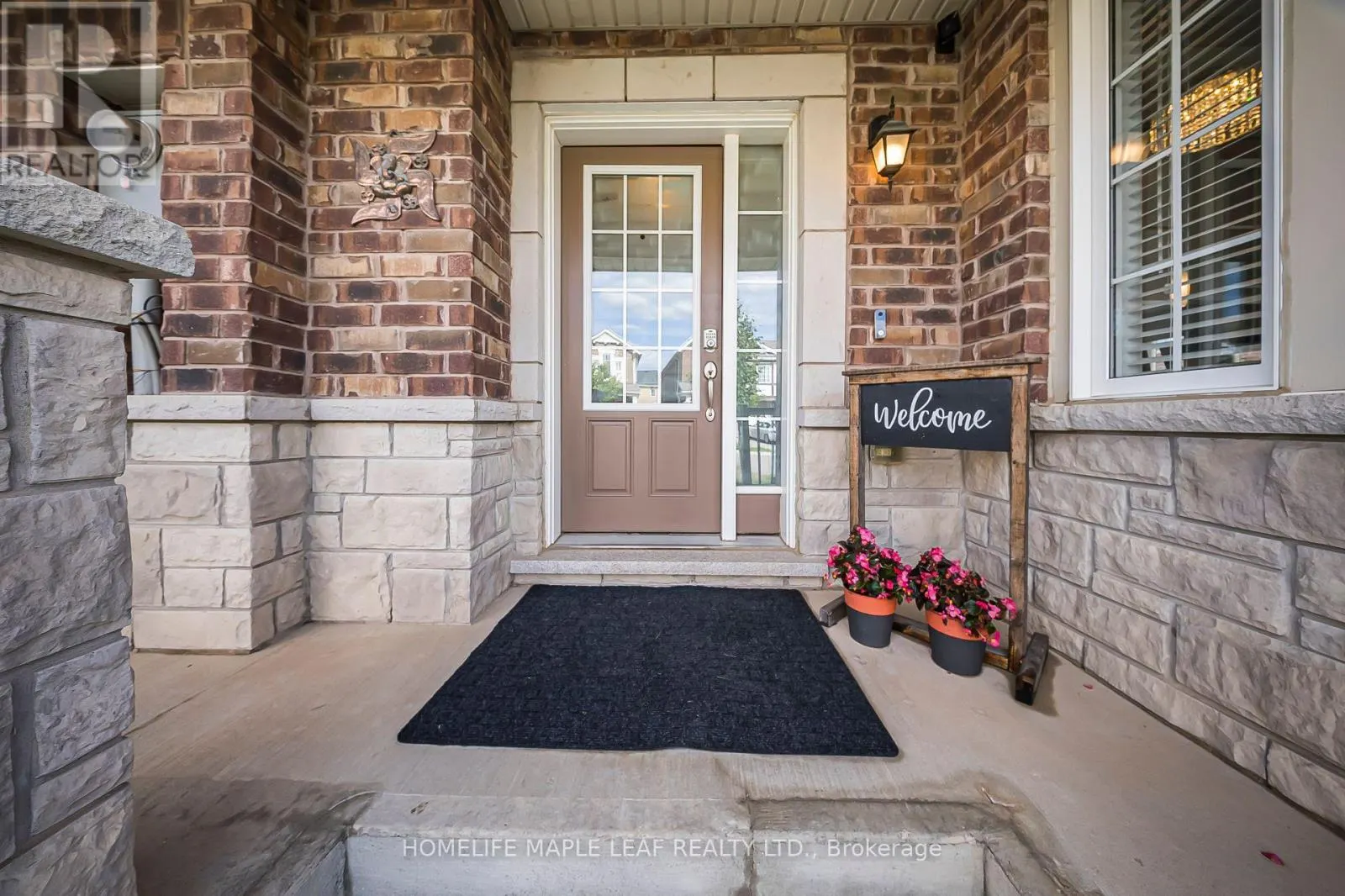 297 REIS PLACE