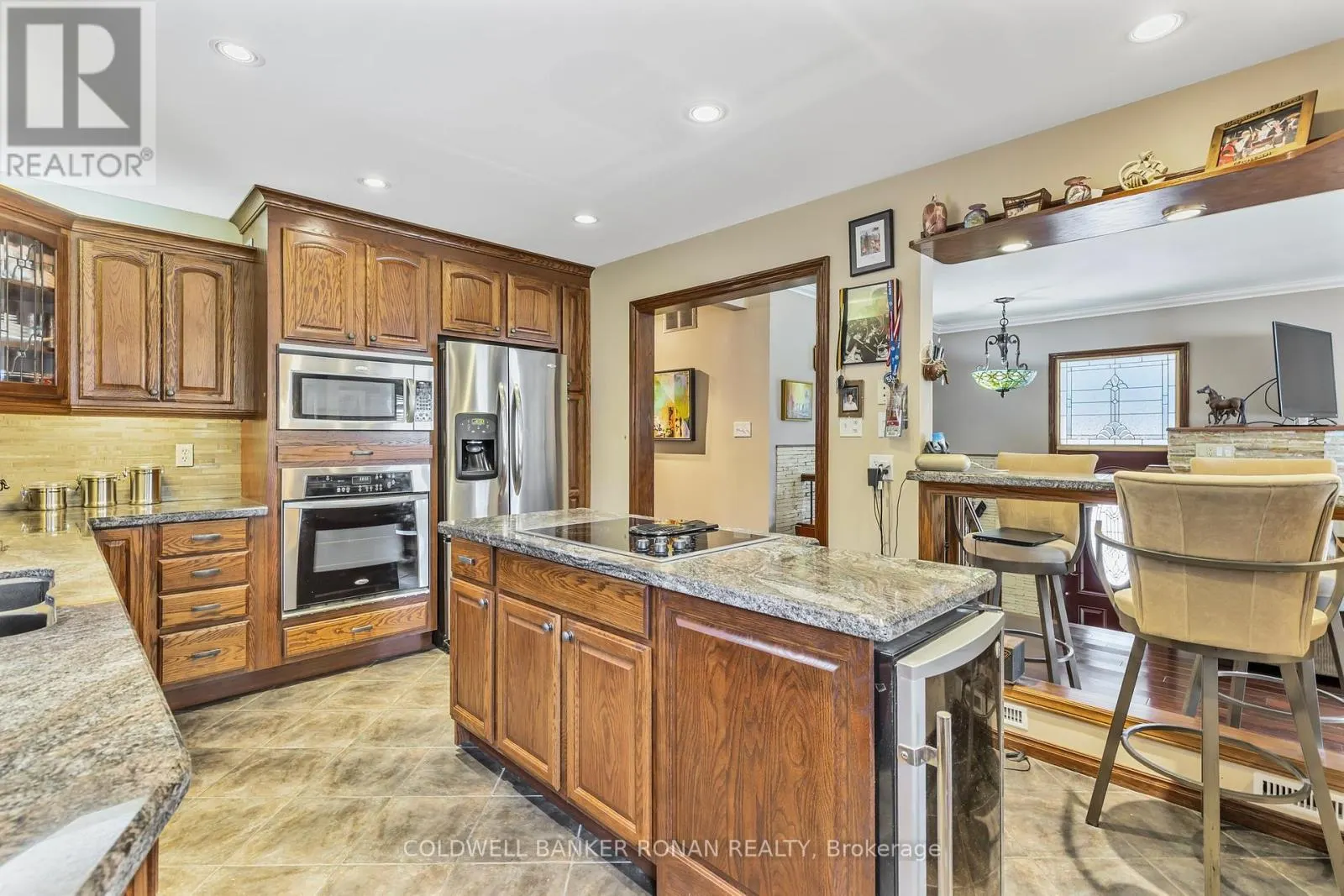 20 HALLOW CRESCENT