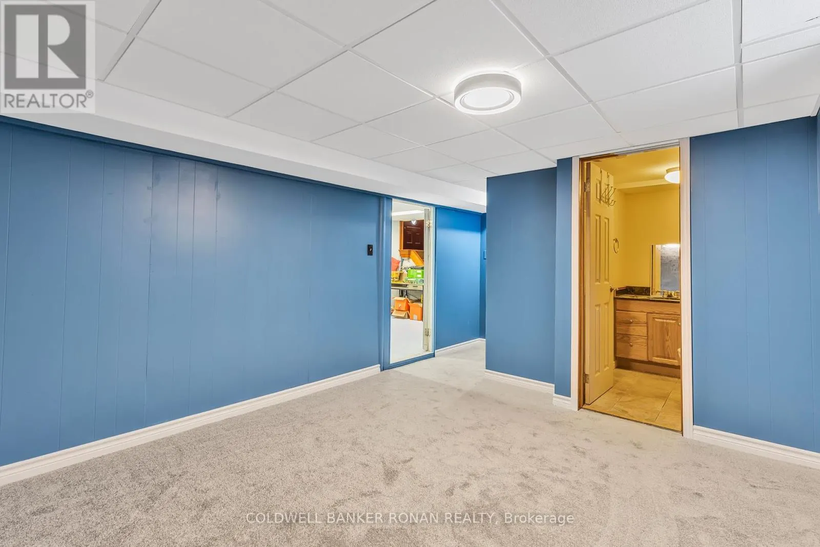 20 HALLOW CRESCENT