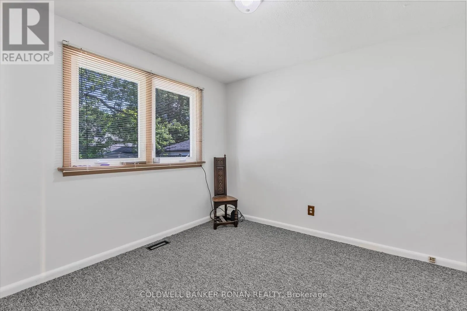20 HALLOW CRESCENT