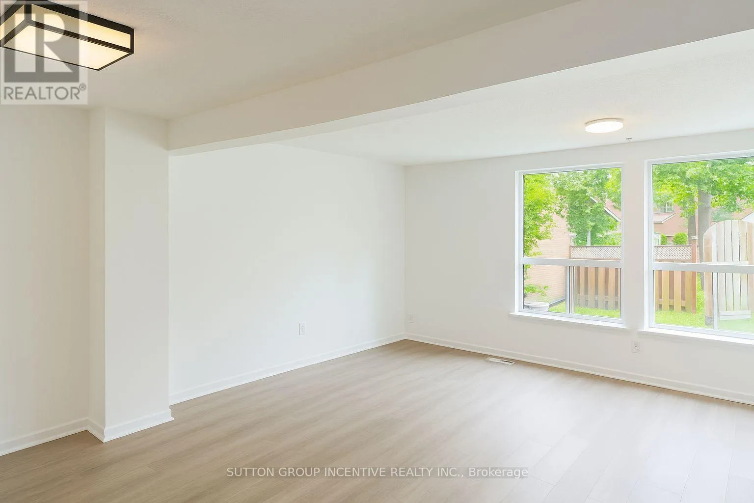 251 - 258 JOHN GARLAND BOULEVARD