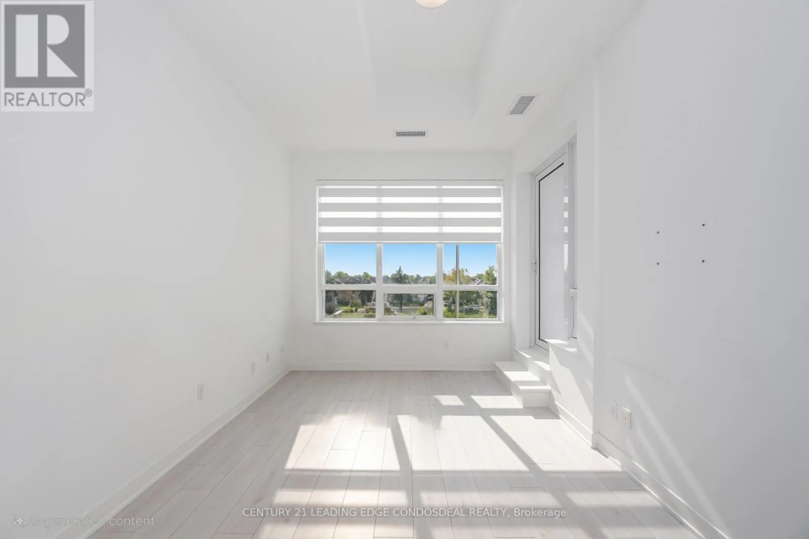 234 - 405 DUNDAS STREET W