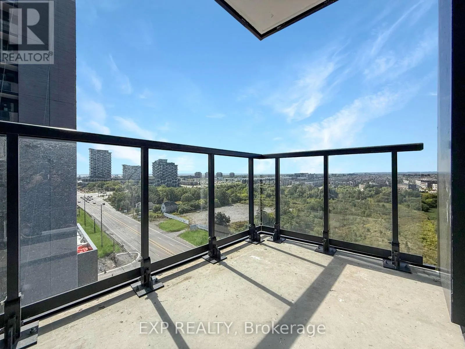 1002 - 3079 TRAFALGAR ROAD