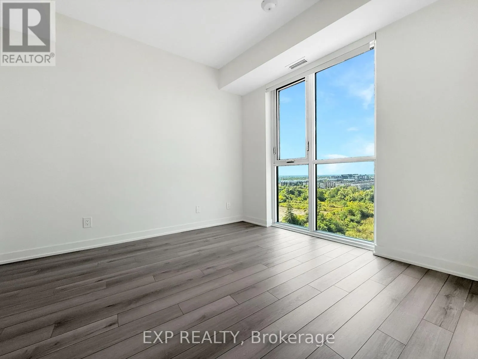 1002 - 3079 TRAFALGAR ROAD