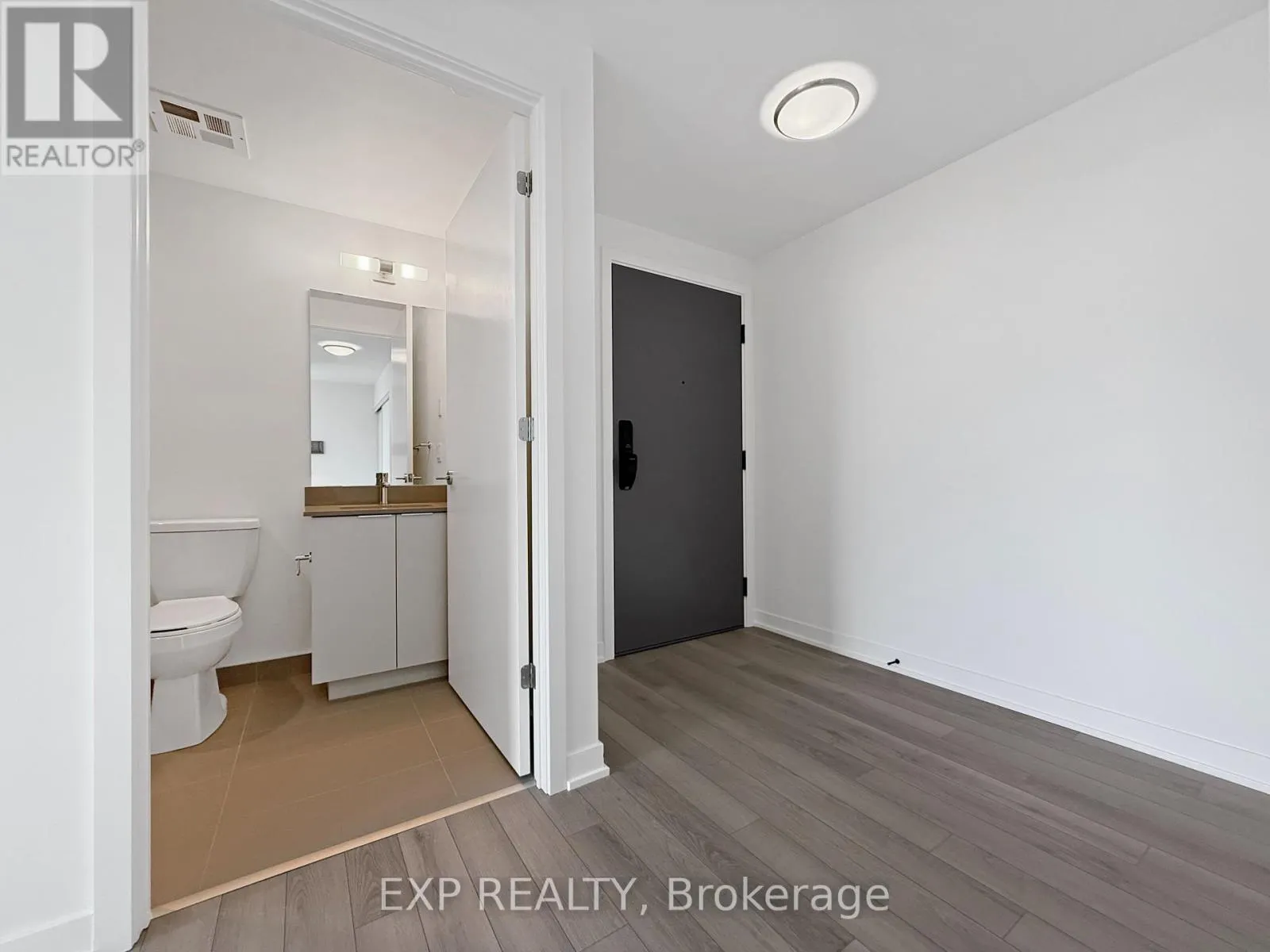 1002 - 3079 TRAFALGAR ROAD