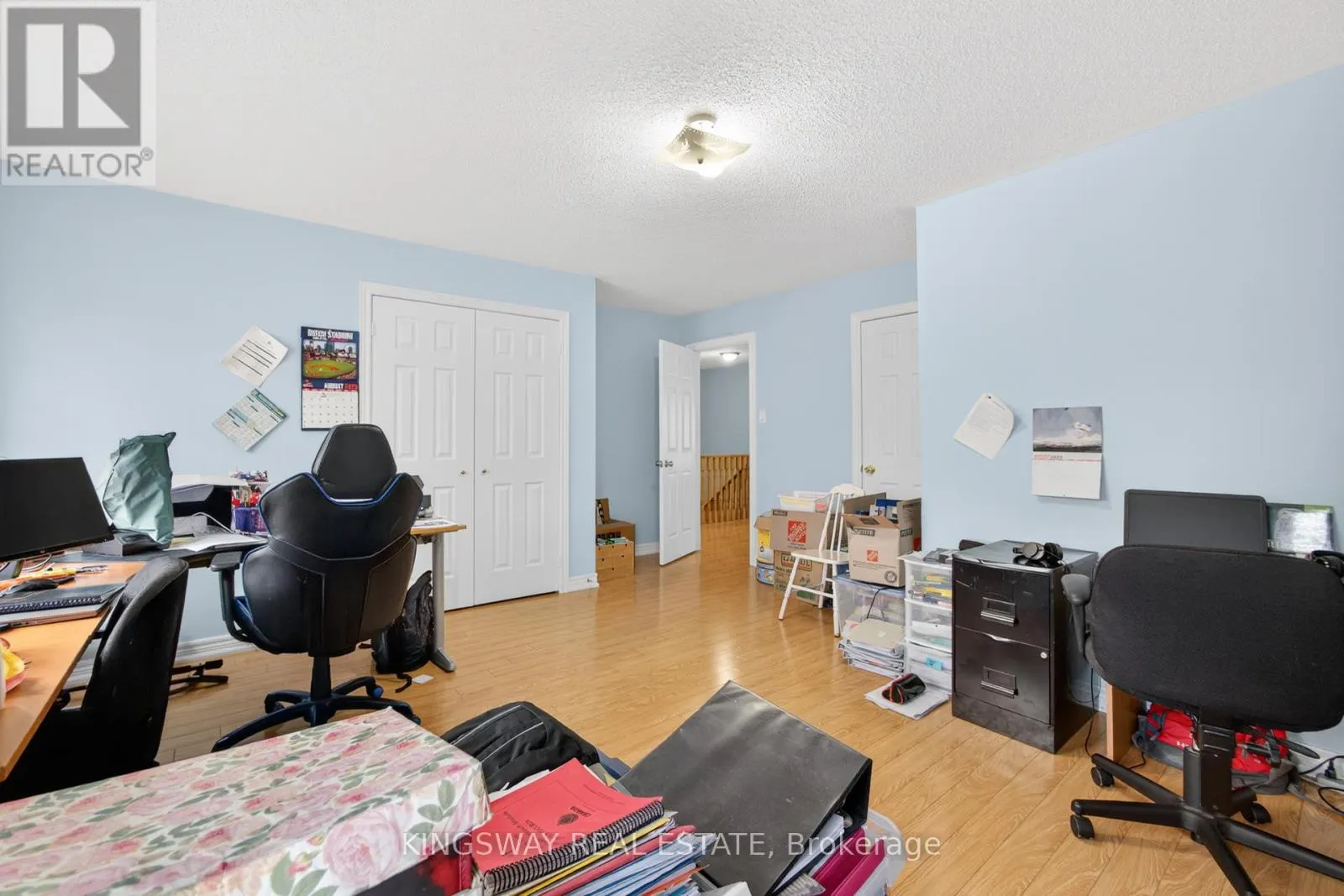 284 HOLMES CRESCENT