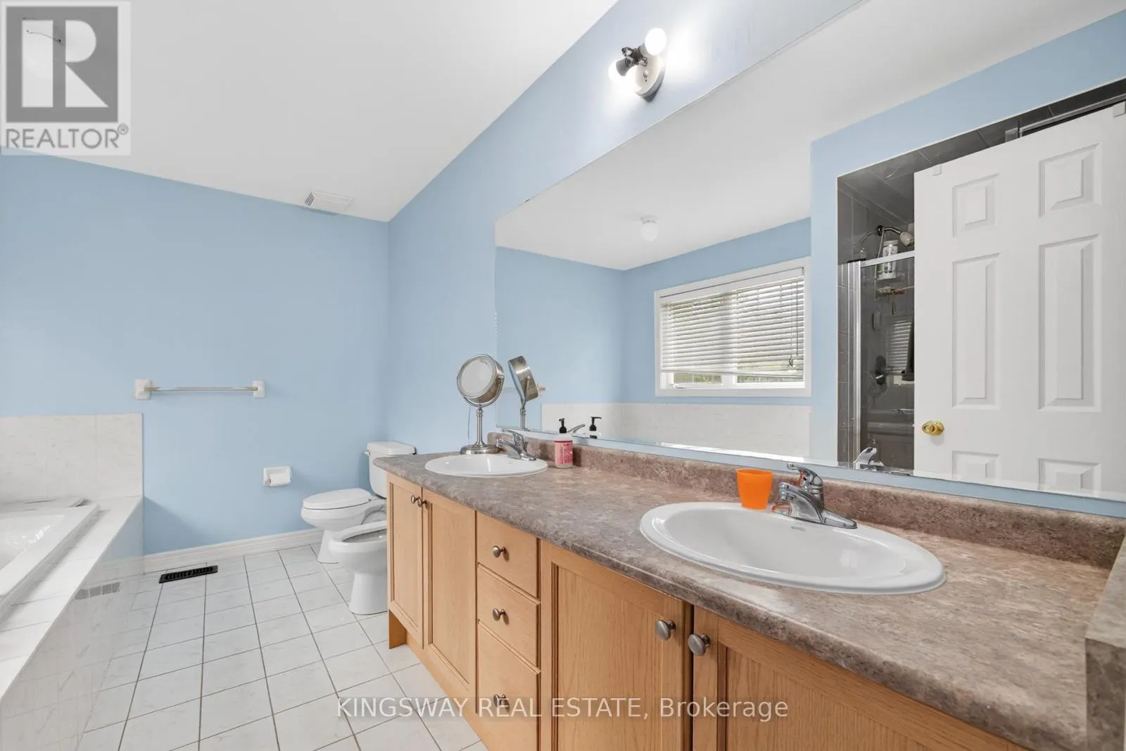 284 HOLMES CRESCENT