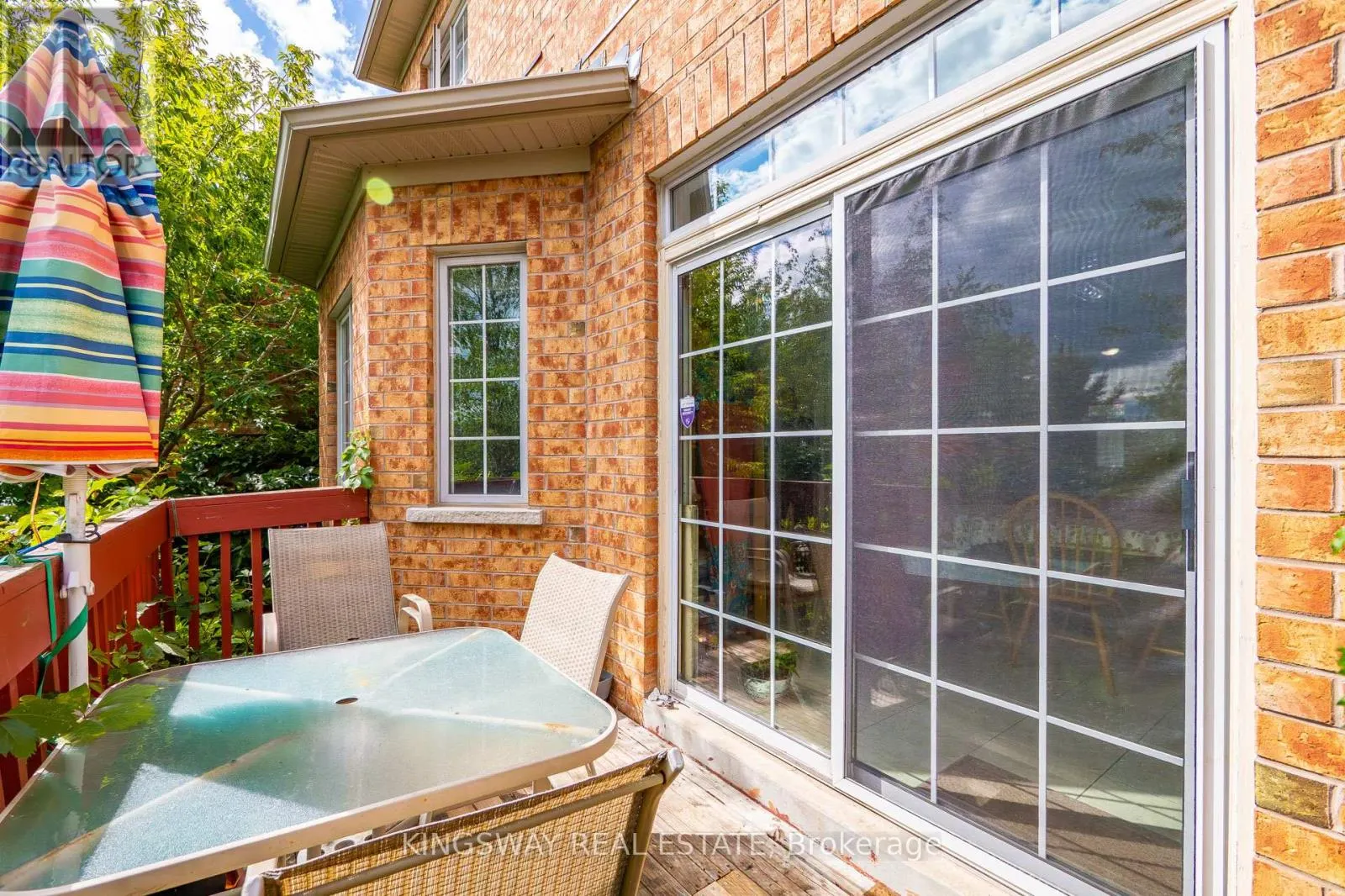 284 HOLMES CRESCENT