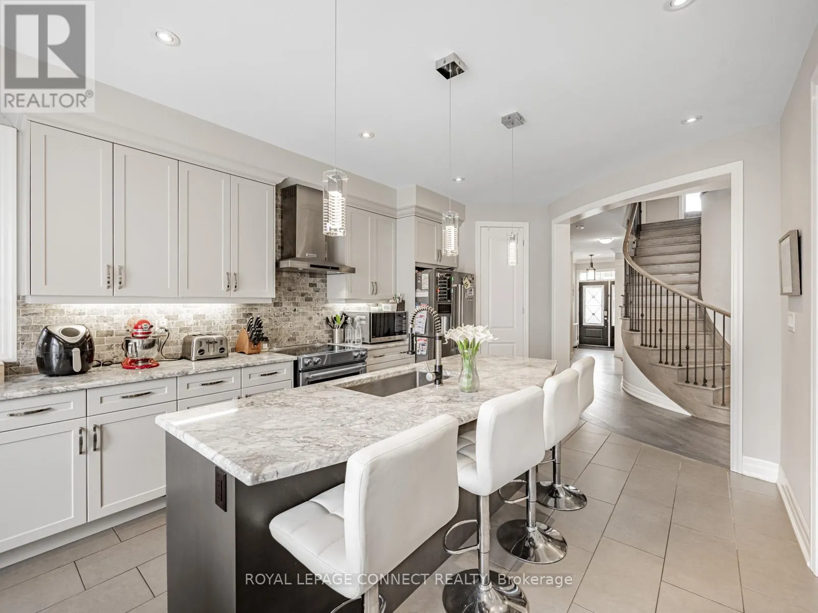 3302 MINTWOOD CIRCLE