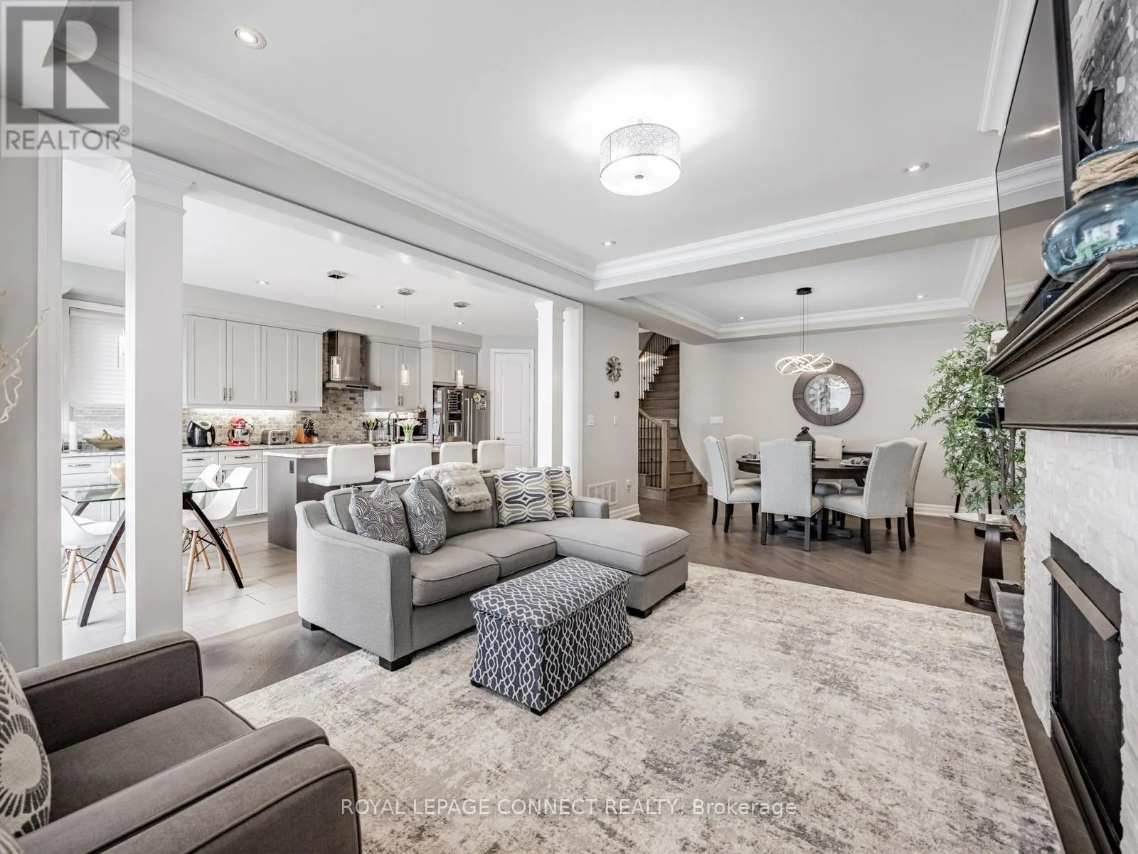 3302 MINTWOOD CIRCLE