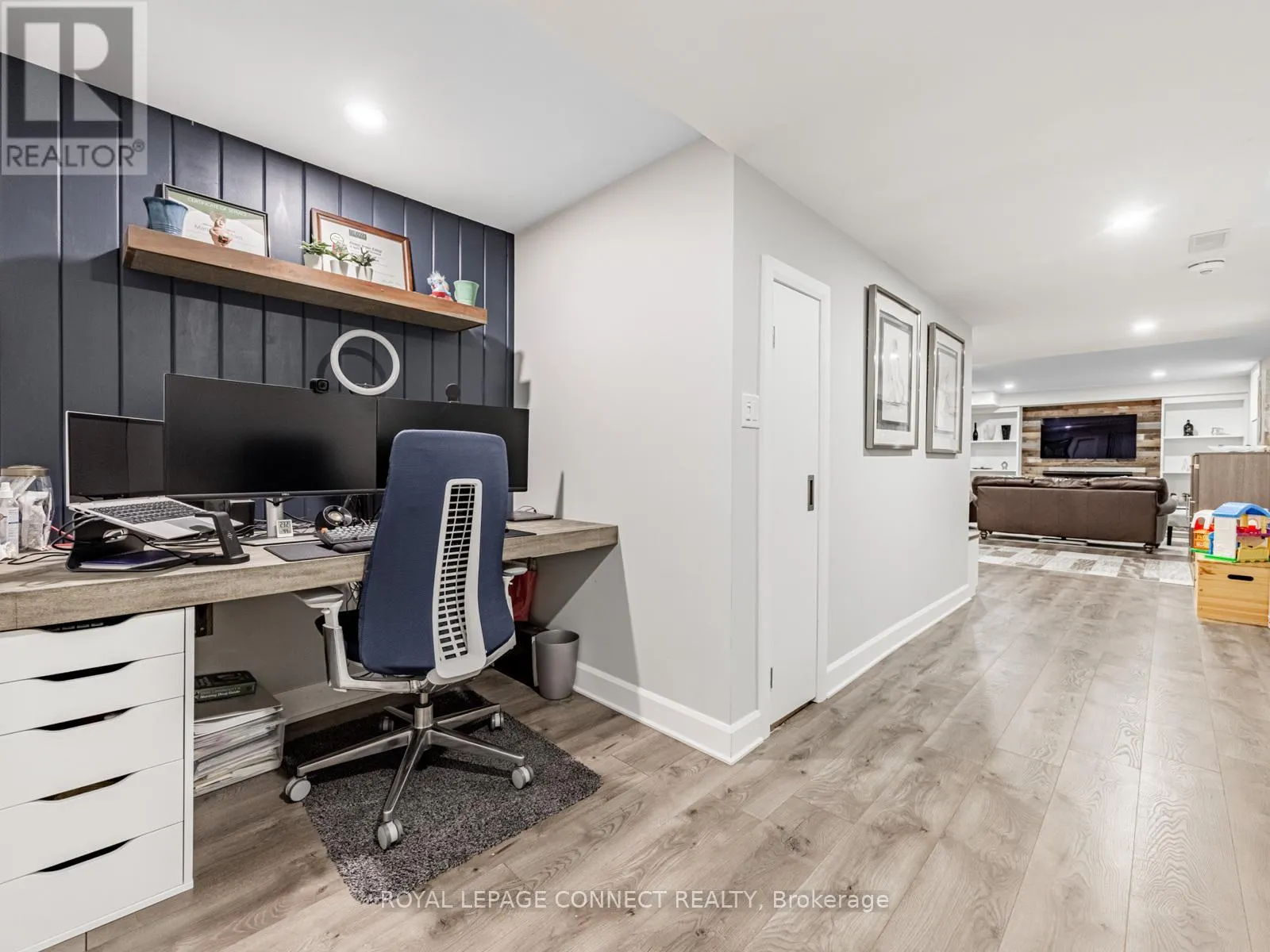 3302 MINTWOOD CIRCLE