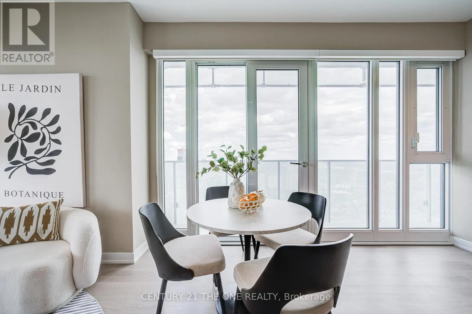 4803 - 3883 QUARTZ ROAD