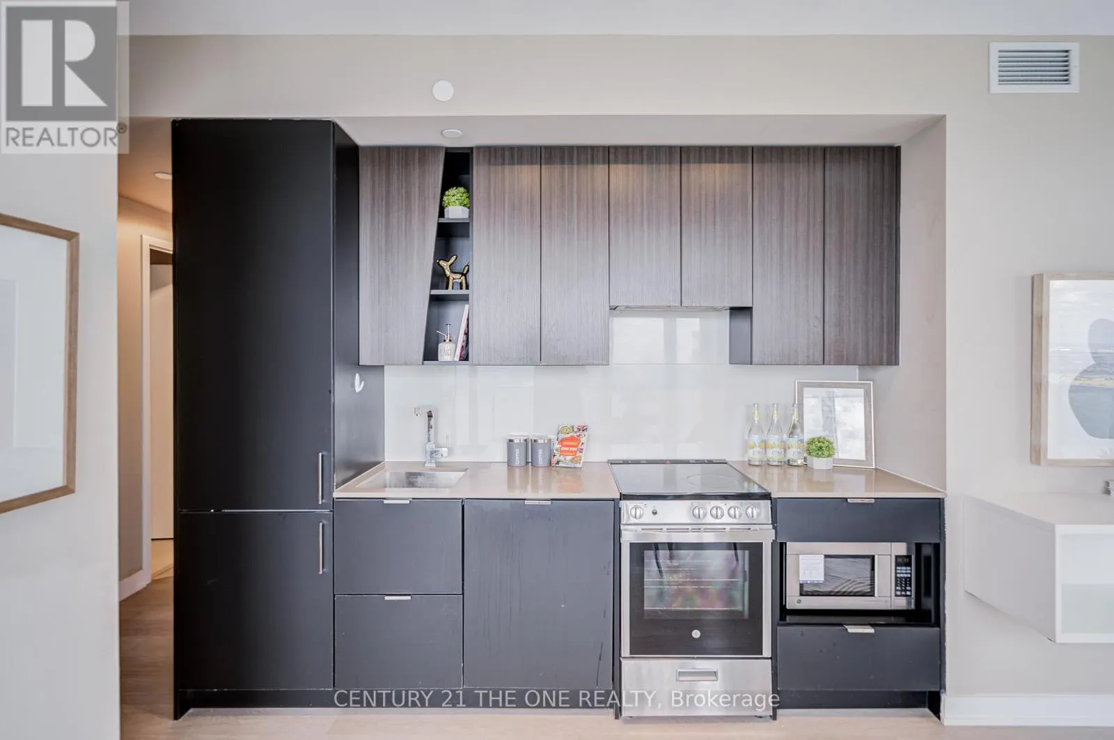 4803 - 3883 QUARTZ ROAD