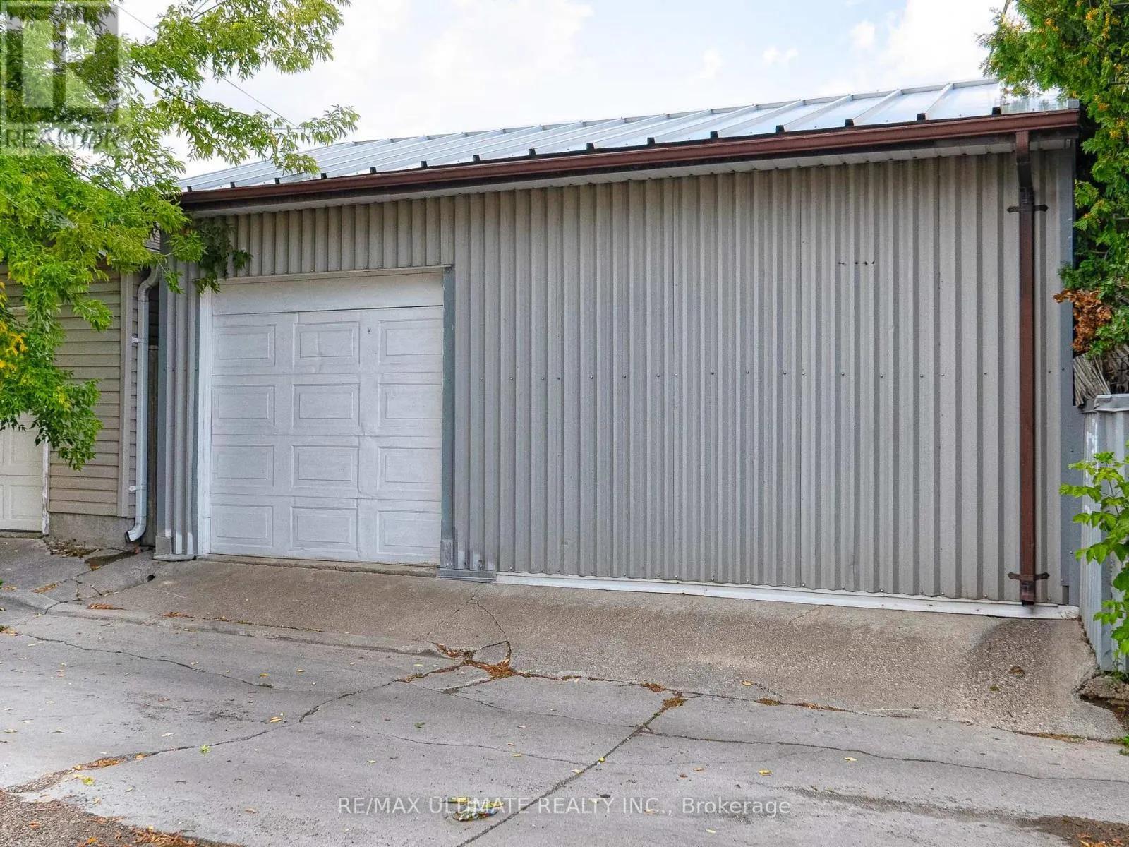 107 LIVINGSTONE AVENUE
