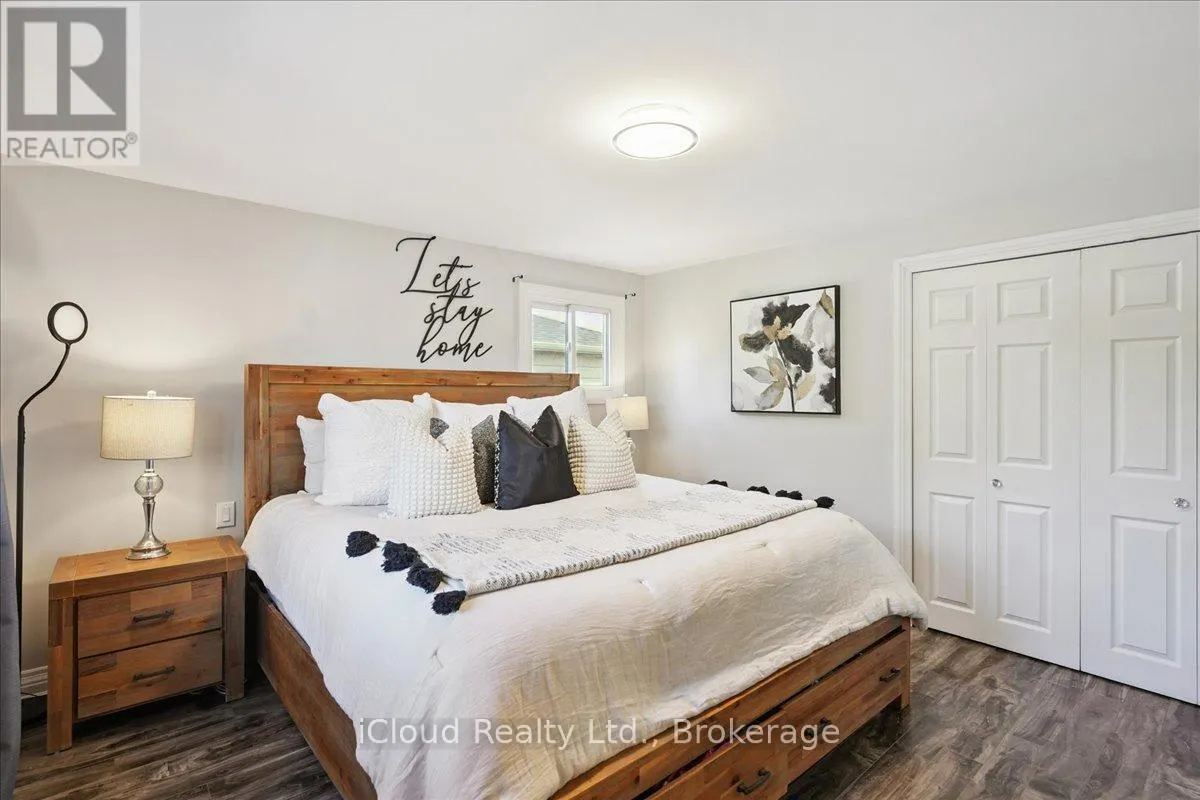 2224 THORN LODGE DRIVE