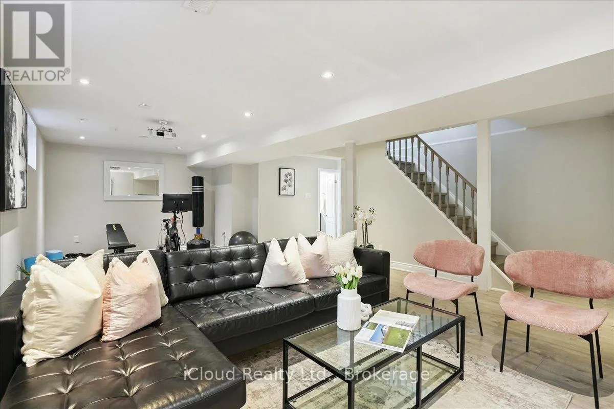 2224 THORN LODGE DRIVE