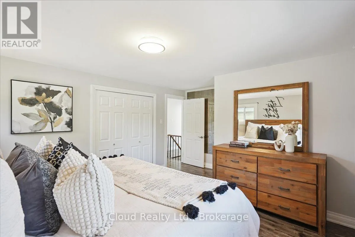 2224 THORN LODGE DRIVE