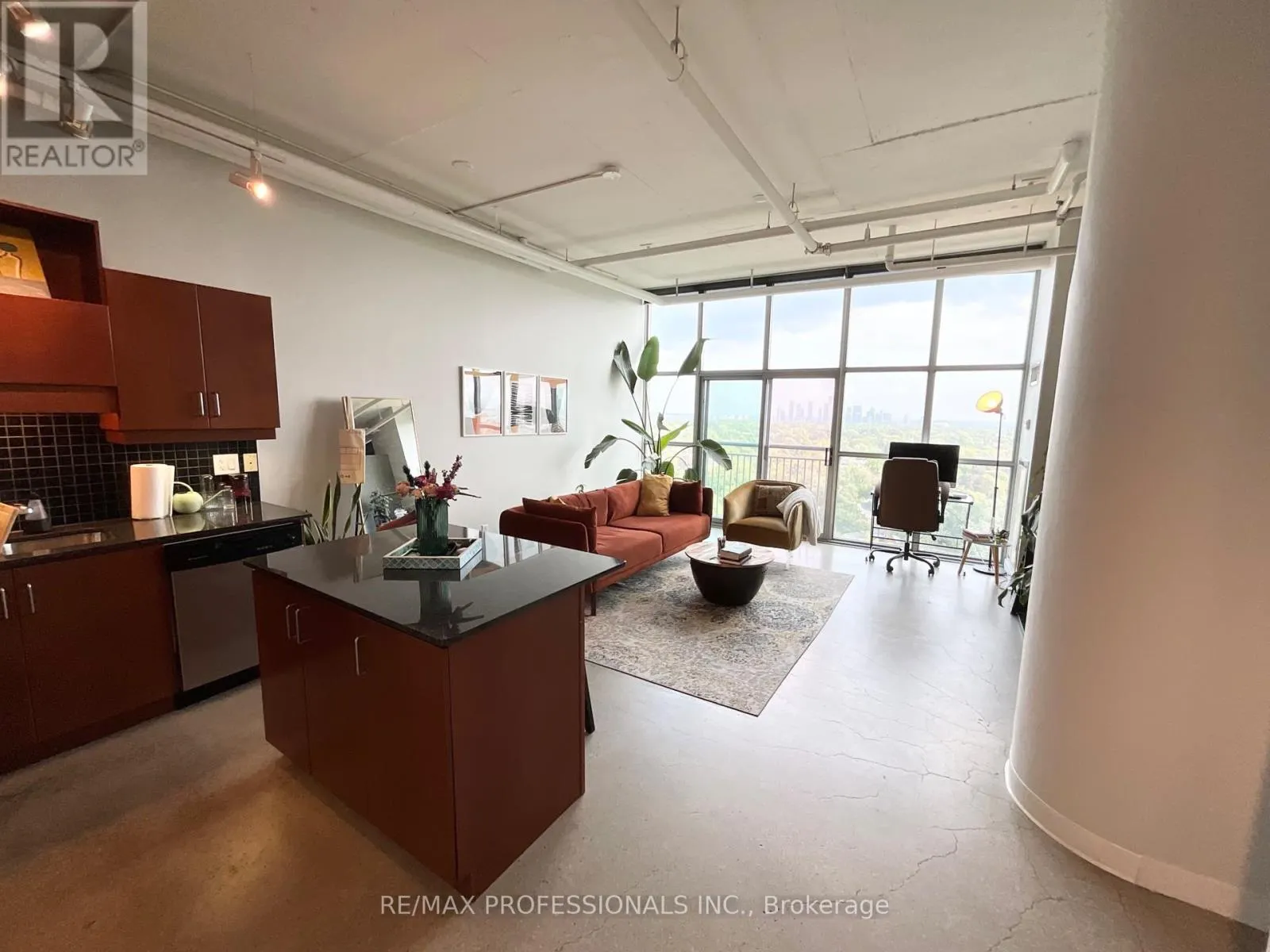 1208 - 2 FIELDWAY ROAD