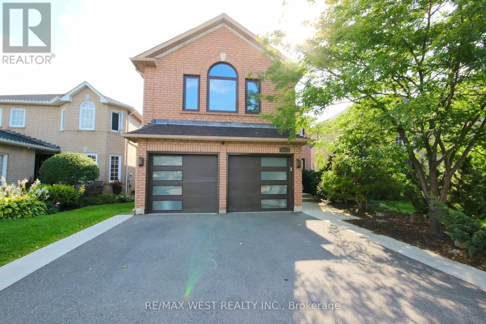 7374 BLACK WALNUT TRAIL
