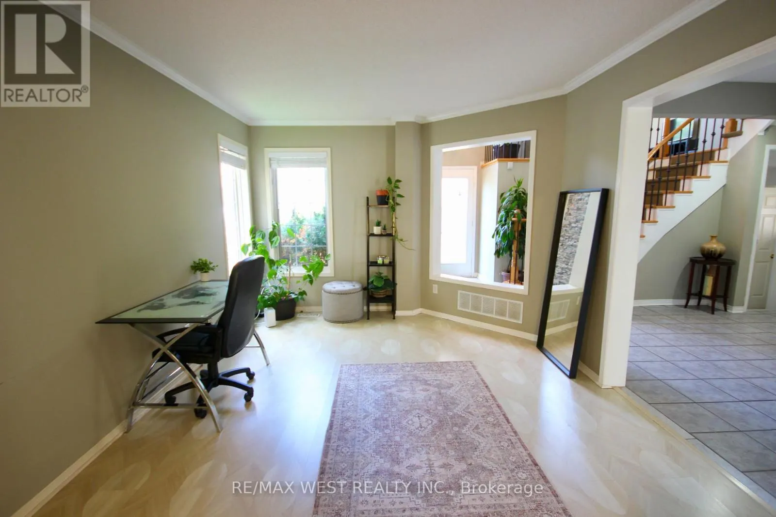 7374 BLACK WALNUT TRAIL