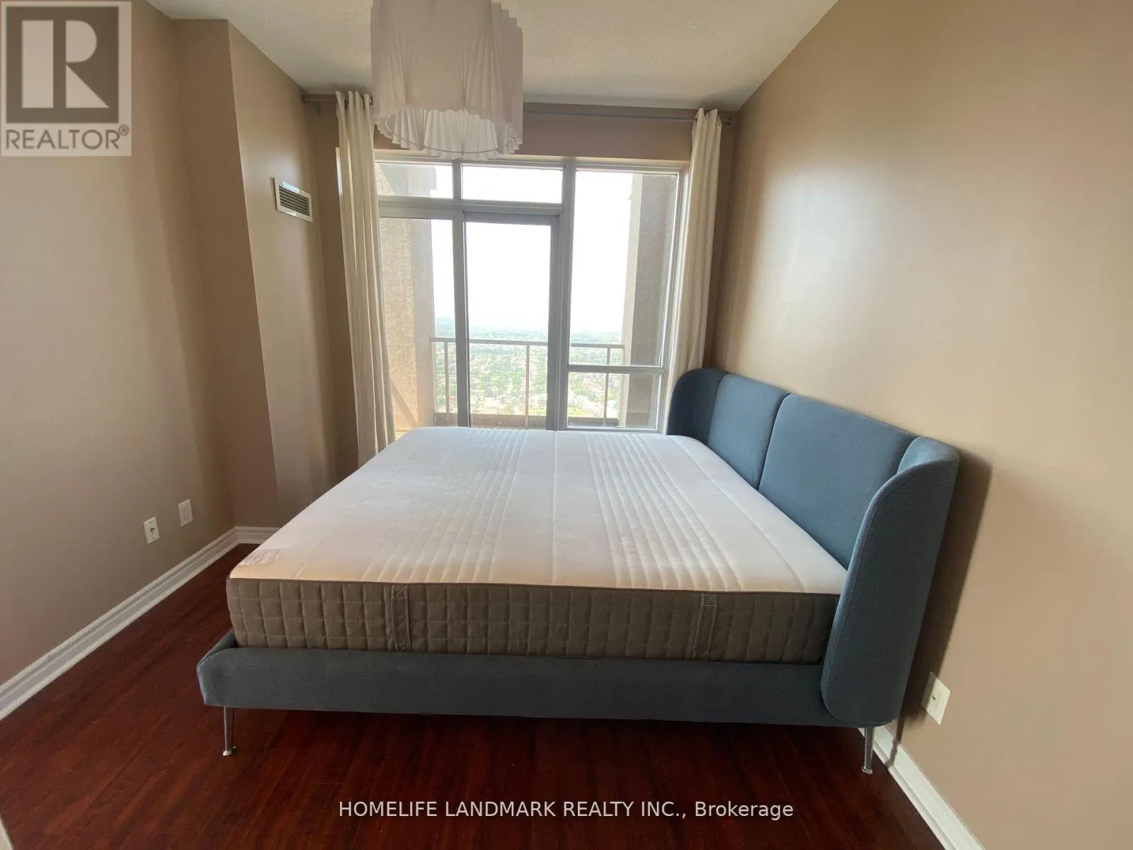 3702 - 388 PRINCE OF WALES DRIVE